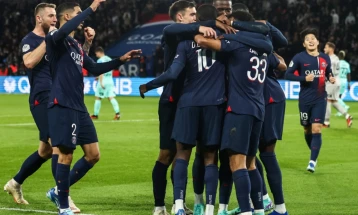 ПСЖ победи на пет натпревари по ред, постигнувајќи по три гола на секој од нив
