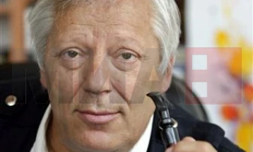 Akademiku Ferid Muhiq, fituesi i parë i çmimit 