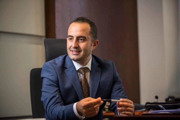 Министерот Шаќири ќе го посети Основното училиште „Форино“