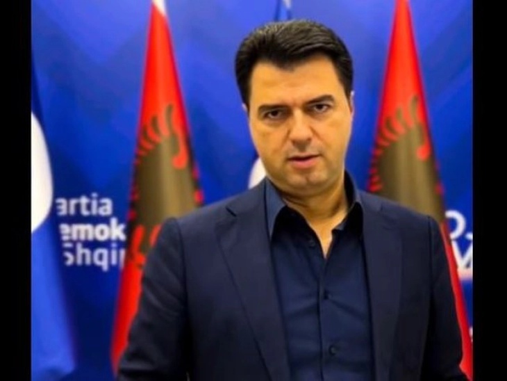 Баша бара ветинг за албанските политичари и предложи закон
