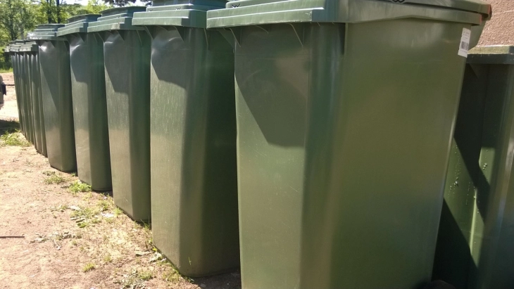 Нови контејнери за отпад во Општина Илинден
