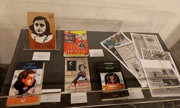Петнаесет изданија на „Дневникот на Ана Франк“ дел од изложбата по повод 85-годишнината од „Кристална ноќ“