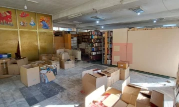 Привремен прекин на позајмувањето книги во тетовската библиотека поради преселување во други простории