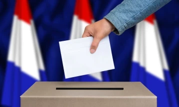 Dutch elect new parliament with neck-and-neck race expected