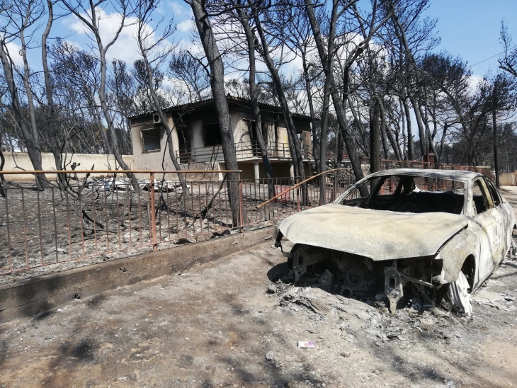 Три години од катастрофалните пожари во Грција во кои загинаа 102 лица