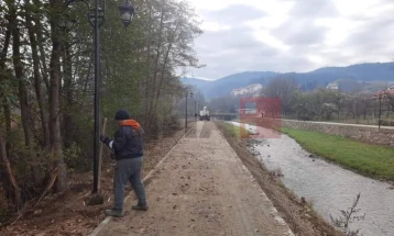 Во Берово финишира изградбата на пешачка и вело патека