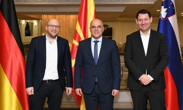 Kovachevski meets with Sarrazin and Frangeš: Responsibility to prevail over partisan interests for North Macedonia’s European future