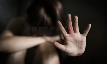 Четириесетгодишна скопјанка физички нападната од поранешниот вонбрачен партнер