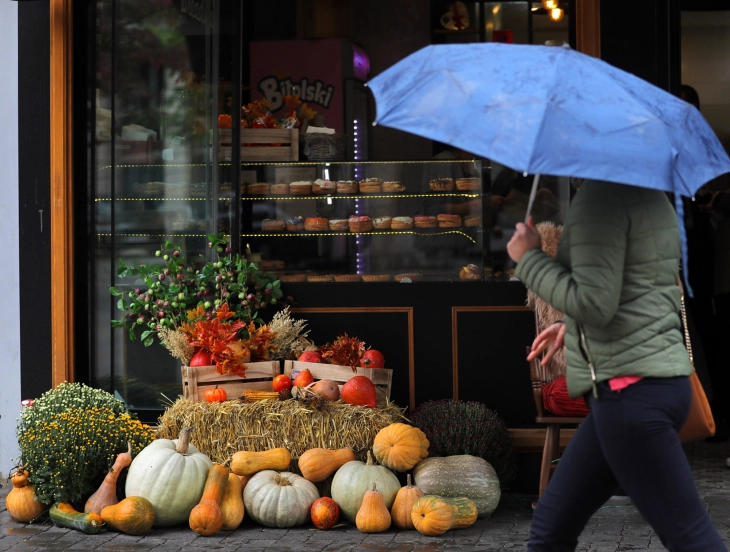 Weather: Cloudy with rain or snow; high 10°C