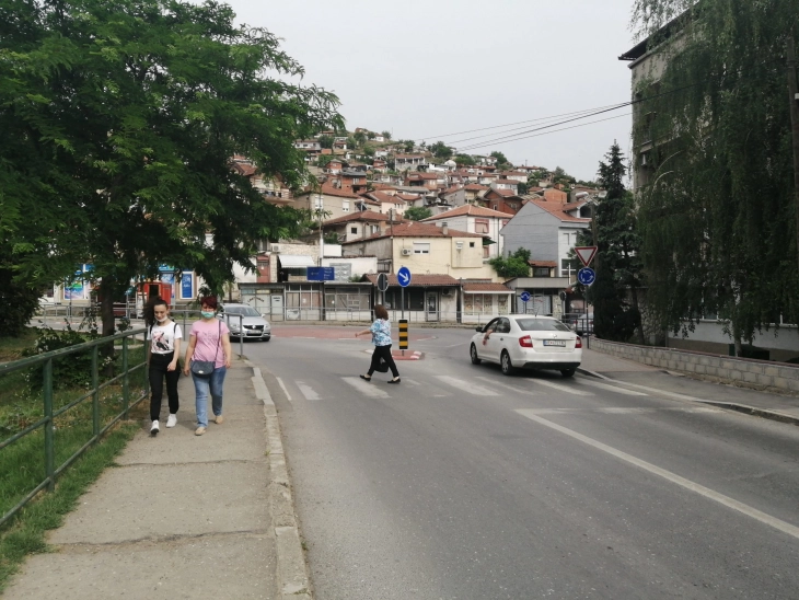 Во СВР Велес пријавено дека ученик истакнал албанско знаме во дворот на економското училиште