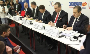 Në margjinat e Takimit ministror të OSBE-së nënshkruhet deklaratë e përbashkët në luftën kundër korrupsionit