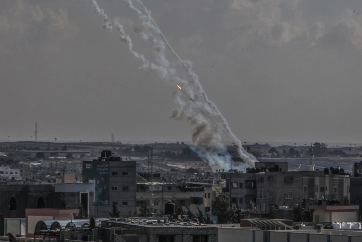 Ministria e Shëndetësisë në Gazë: 21 persona janë vrarë për disa orë pas përfundimit të armëpushimit