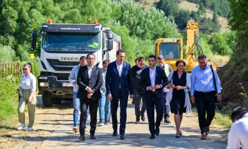 Министрите Бочварски, Костадиновска-Стојчевска и Николовски во посета на Општина Штип