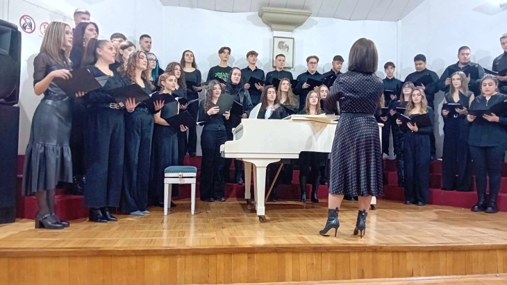 Тетовското музичко училиште со традиционален концерт по повод Свети Климент Охридски