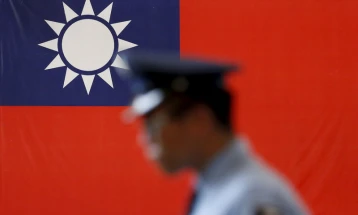 Кинески воен набљудувачки балон, бродови и авиони забележани во близина на Тајван