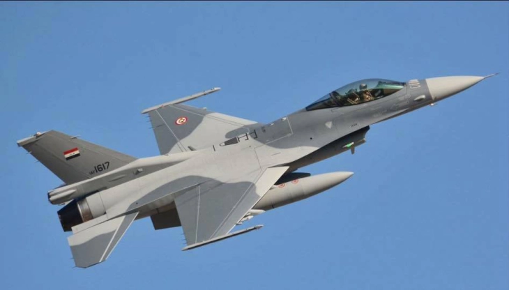 Një aeroplan amerikan F-16 rrëzohet në Detin e Verdhë