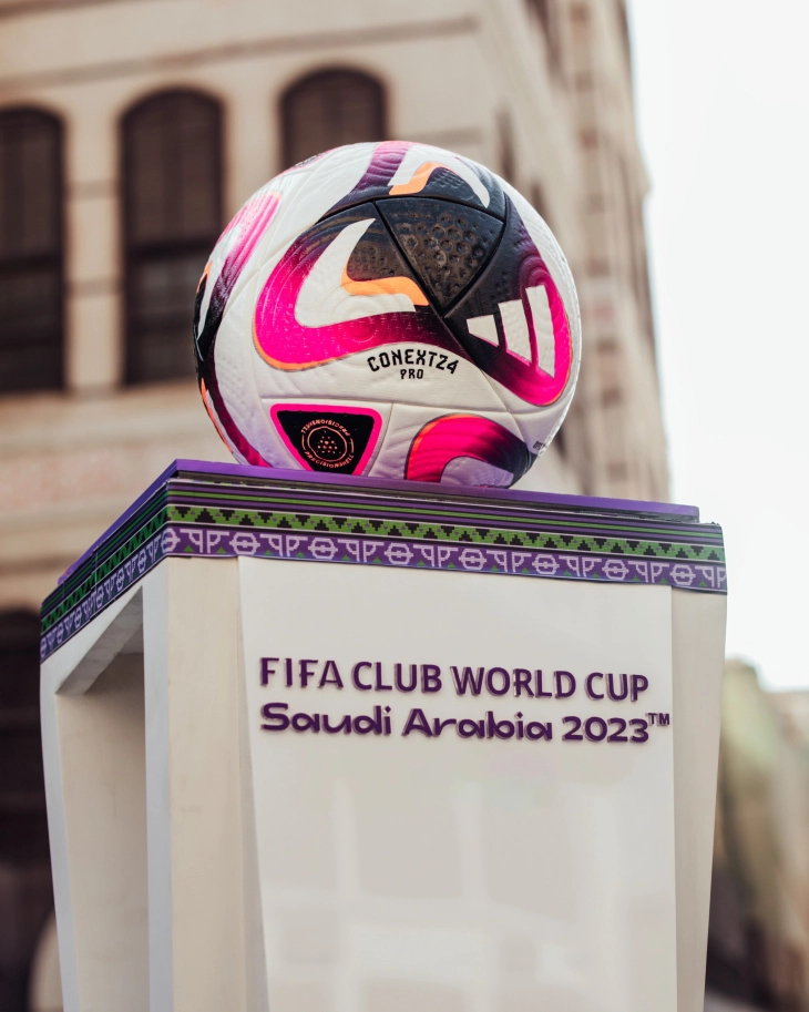 ФИФА ја претстави официјалната топка за Светското клупско првенство