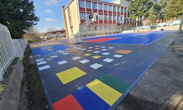 Во Пробиштип се реконструира спортско игралиште во училиштето „Браќа Миладиновци“