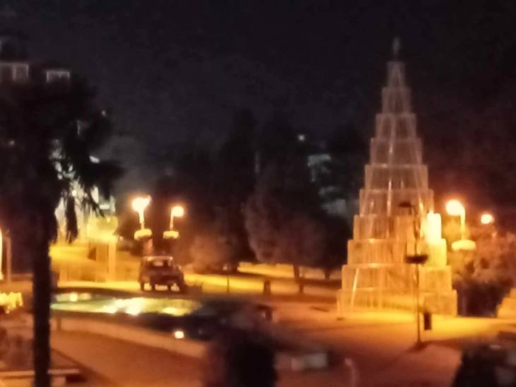 За новогодишно украсување на Велес, општината издвои  3,5 милиони денари