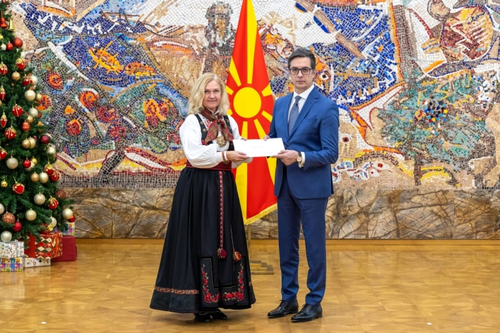 Претседателот Пендаровски ги прими акредитивните писма на новоименуваната амбасадорка на Норвешка, Кристин Мелсом