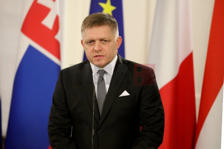 Fico: Sllovakia nuk do të kundërshtojë negociatat e anëtarësimit të Ukrainës në BE në samitin e ardhshëm