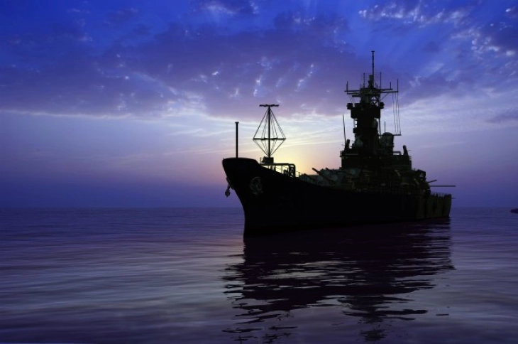Американскиот разурнувач „УСС Керни“ собори 14 дронови на Хутите над Црвено Море