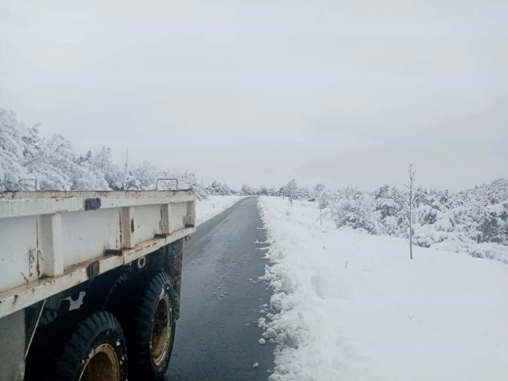 Truck driving ban on road to Mavrovi Anovi lifted, ban remains in place on Berovo-Strumica road