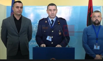 Policia shqiptare sekuestroi vepra arti me vlerë 1.5 milionë euro të kontrabanduara nga Greqia
