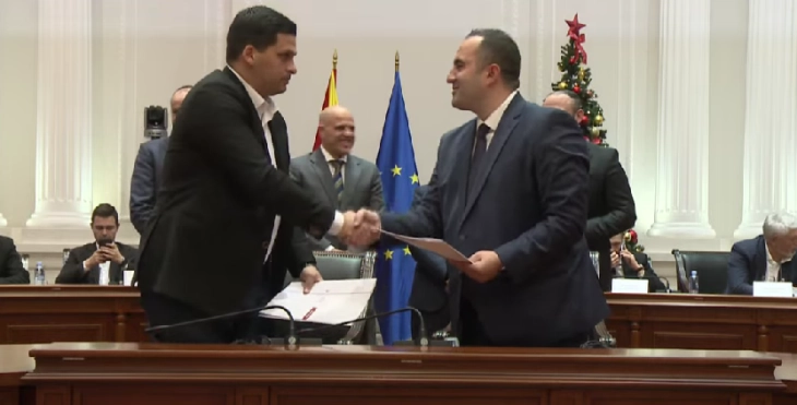 Потпишани договори за два капитални проекти во Општина Охрид