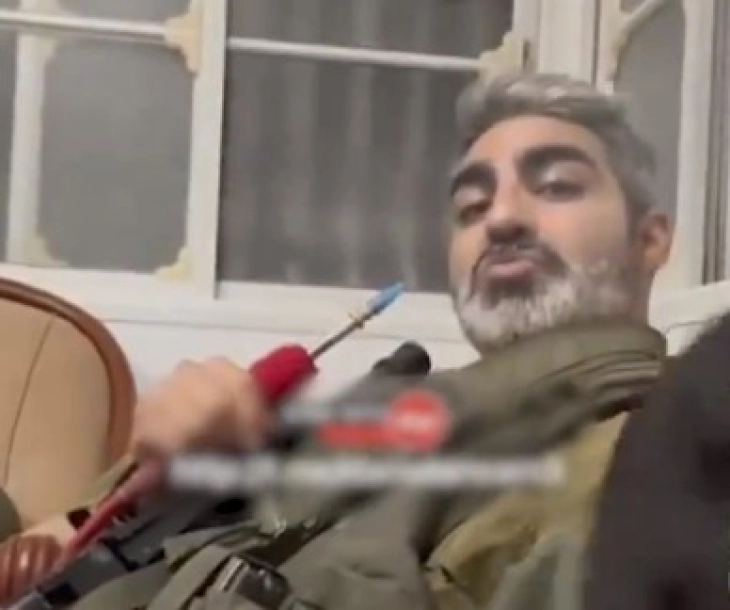 Израелската армија суспендираше војници поради нивно однесување пред приведените Палестинци