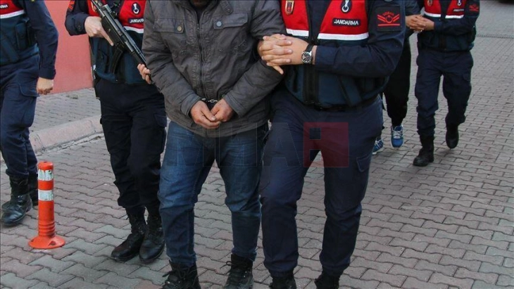 Në Turqi arrestohen 304 persona të dyshuar për lidhshmëri me Shtetin Islamik
