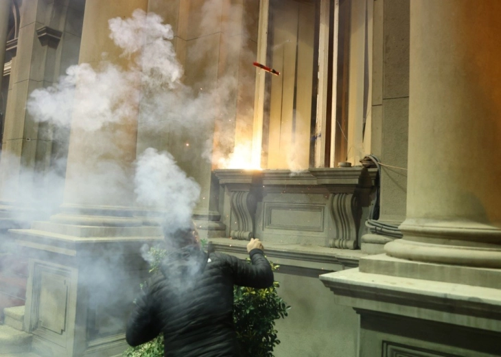 Ka të arrestuar nga protestat e mbrëmshme në Beograd