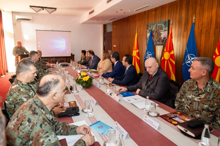 Army officials brief President Pendarovski on combat readiness