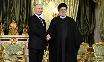 Иран и Русија договорија трговија во риали и рубљи