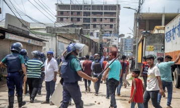 Бангладеш распоредува војска пред изборите во недела во обид да го зачува мирот