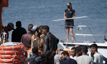 Бројот на мигранти кои пристигнуваат во Шпанија е речиси двојно зголемен во изминатата година