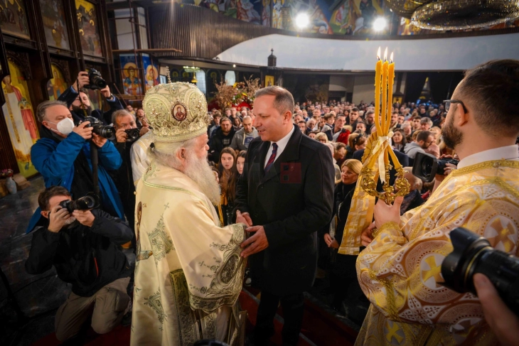 Спасовски: Честит Божик, духовен мир, многу здравје, среќа, единство на сите граѓани