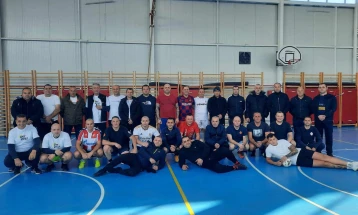 Пожарникари од Струмица, Валандово, Гевгелија и Радовиш на Божиќен турнир во мал фудбал и пинг-понг