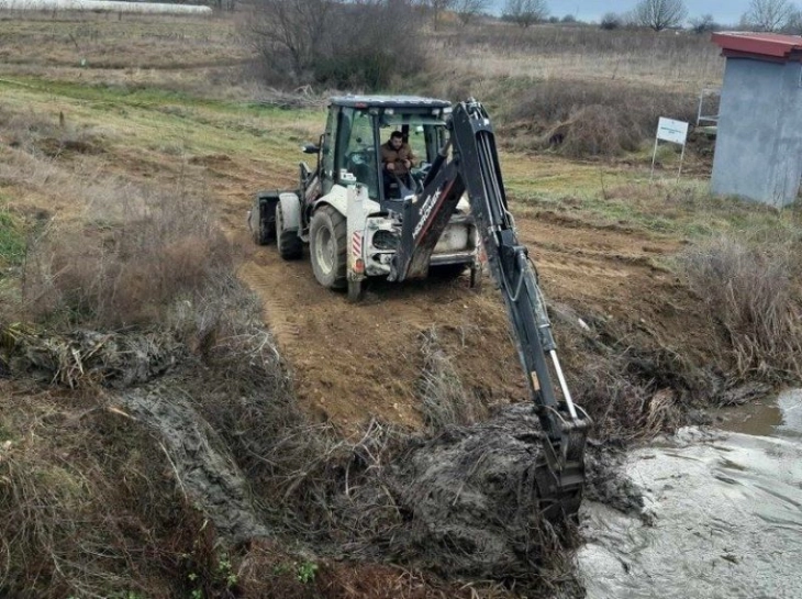 Општина Василево ги уредува речните пристапи за празникот Богојавление-Водици