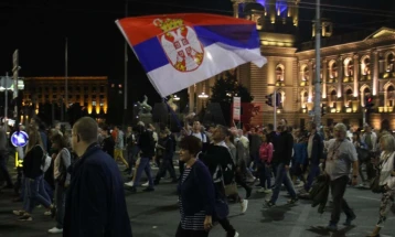 Во Белград повторно протест на српската опозиција поради нерегуларните избори