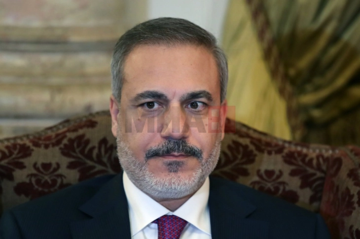 Шефот на турската дипломатија разговараше со лидерот на Хамас