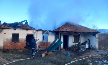 Во опожарената куќа во село Отошница почина 65-годишник, оџакот можна причина за пожарот