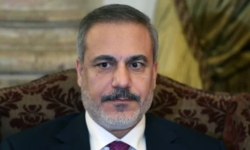 Kreu i diplomacisë turke bisedoi me liderin e Hamasit