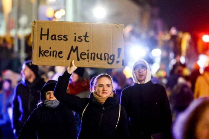 Во Германија во текот на викендот, повеќе од 1,4 милиони луѓе демонстрираа против екстремната десница