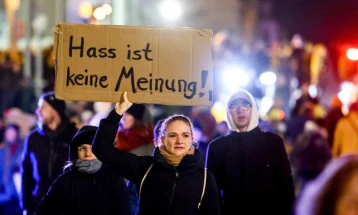 Во Германија во текот на викендот, повеќе од 1,4 милиони луѓе демонстрираа против екстремната десница