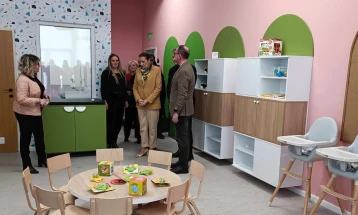 Minister Trenchevska, Mayor Taravari open new premises in Gostivar kindergarten