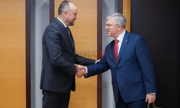 Zëvendëskryeministri Bytyqi takoi ambasadorin e sapoemëruar lituanez Borisovas
