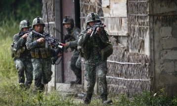 Филипинската армија уби деветмина осомничени муслимански милитанти на југот на земјата