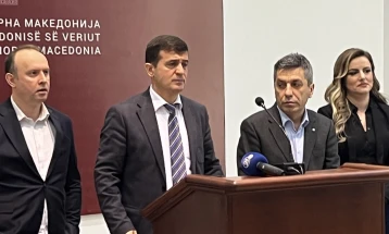 Албанскиот опозициски блок најави кривична пријава против Георгиевска доколку не ја деблокира работата на Комисијата за прашања на избори и именувања