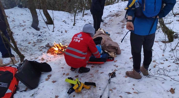 ЦУК: Спасувачката акција за лице кое скршило нога на Водно